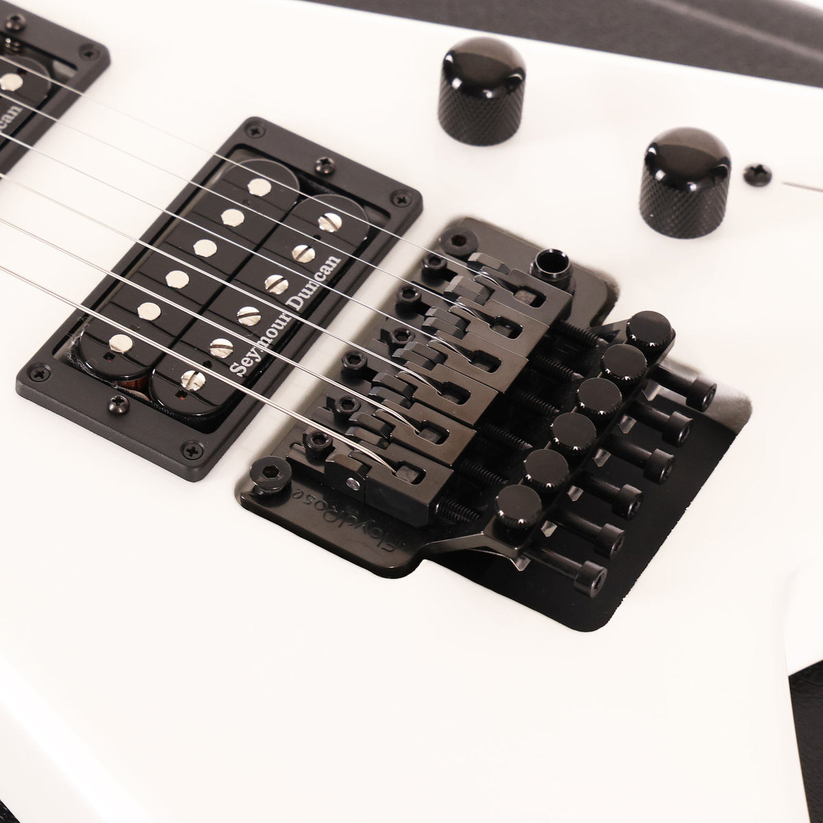 Jackson USA Select King V KV2 Guitar Snow White — 8