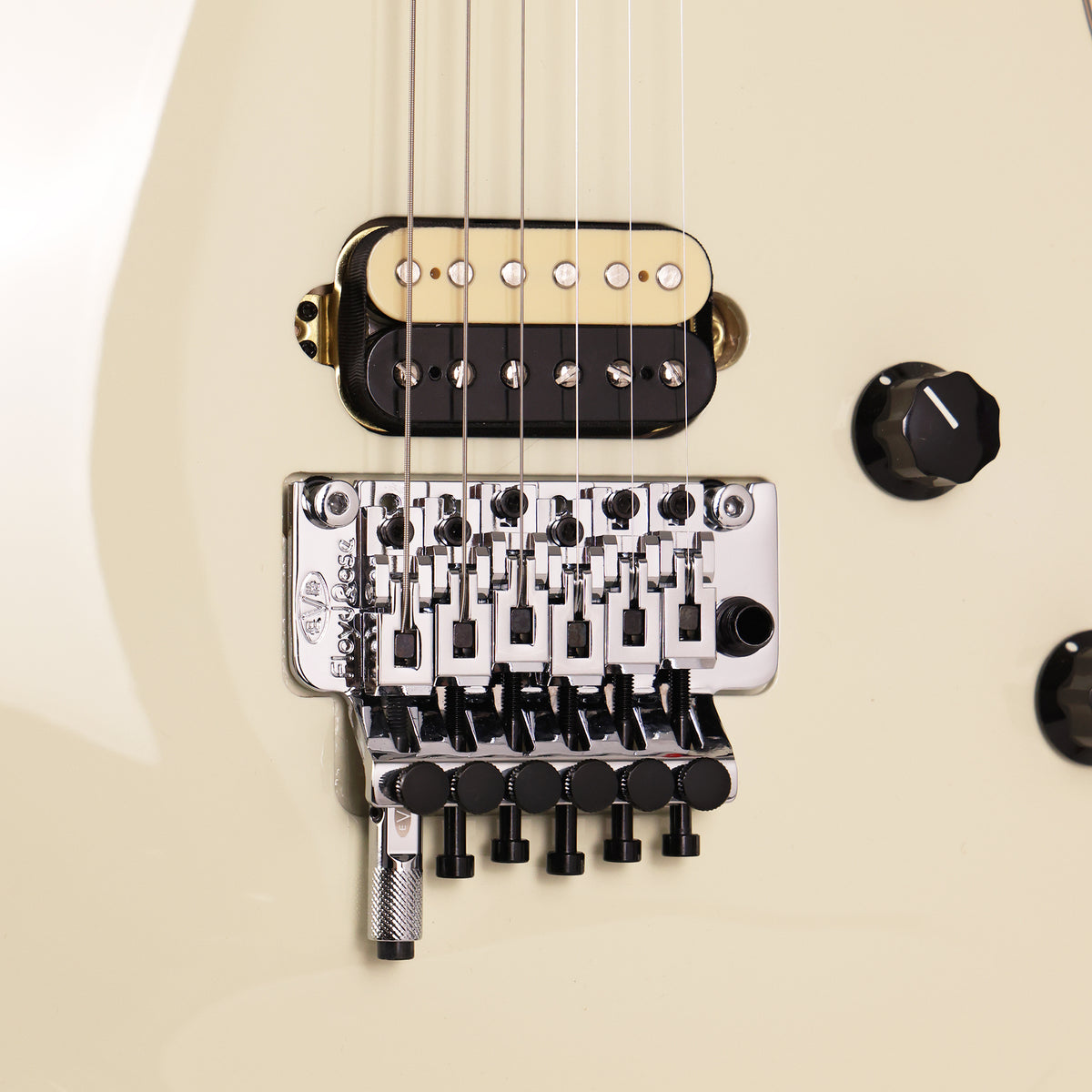 EVH USA Wolfgang Edward Van Halen Signature Ivory — 8
