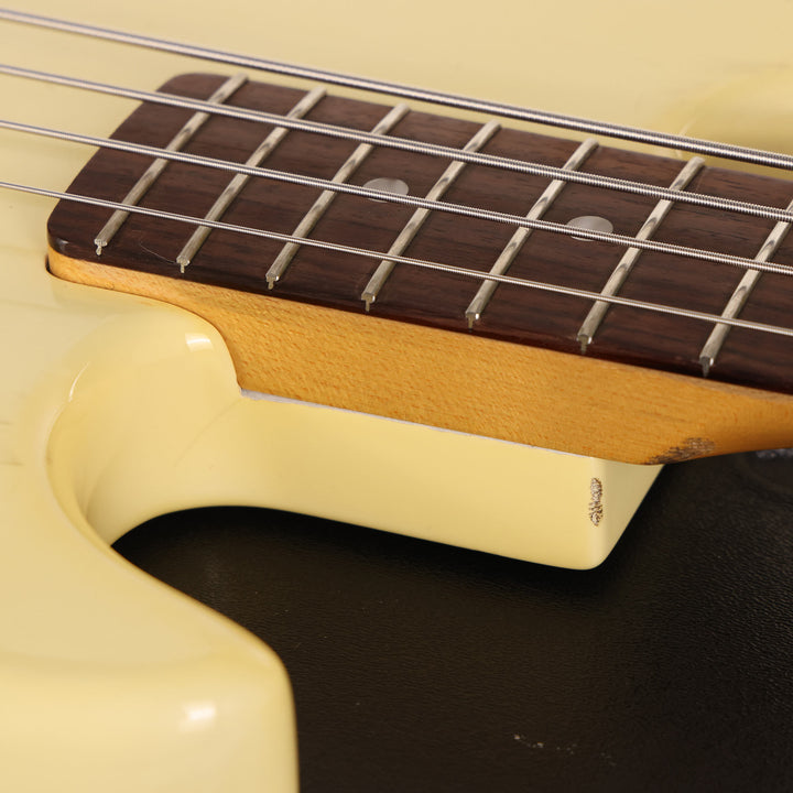 1991 G&L L-2000 Commemorative Leo Fender Signature Bass White