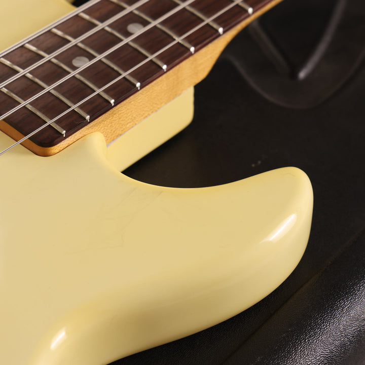 1991 G&L L-2000 Commemorative Leo Fender Signature Bass White