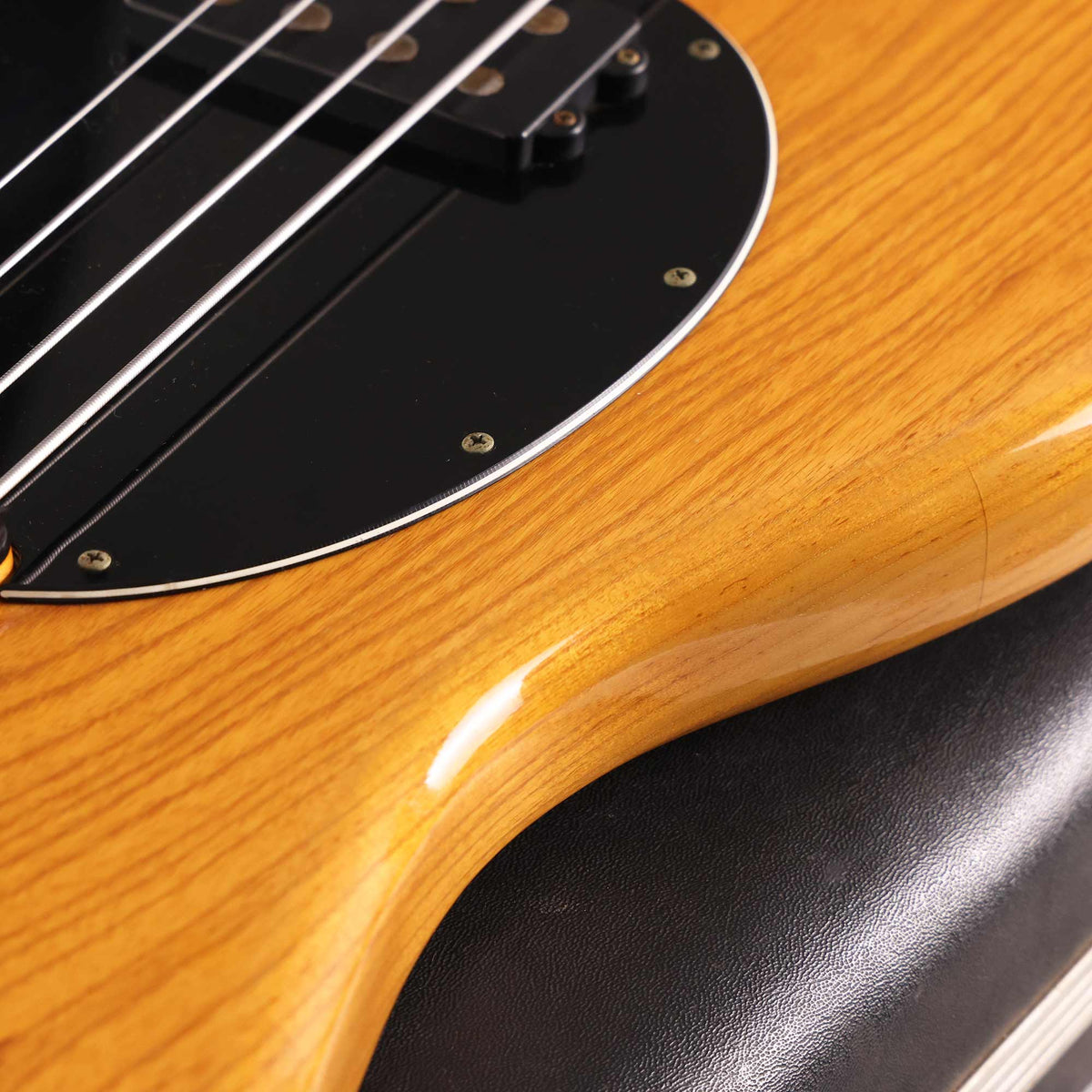 1980 Music Man StingRay Fretless Bass Natural — 9