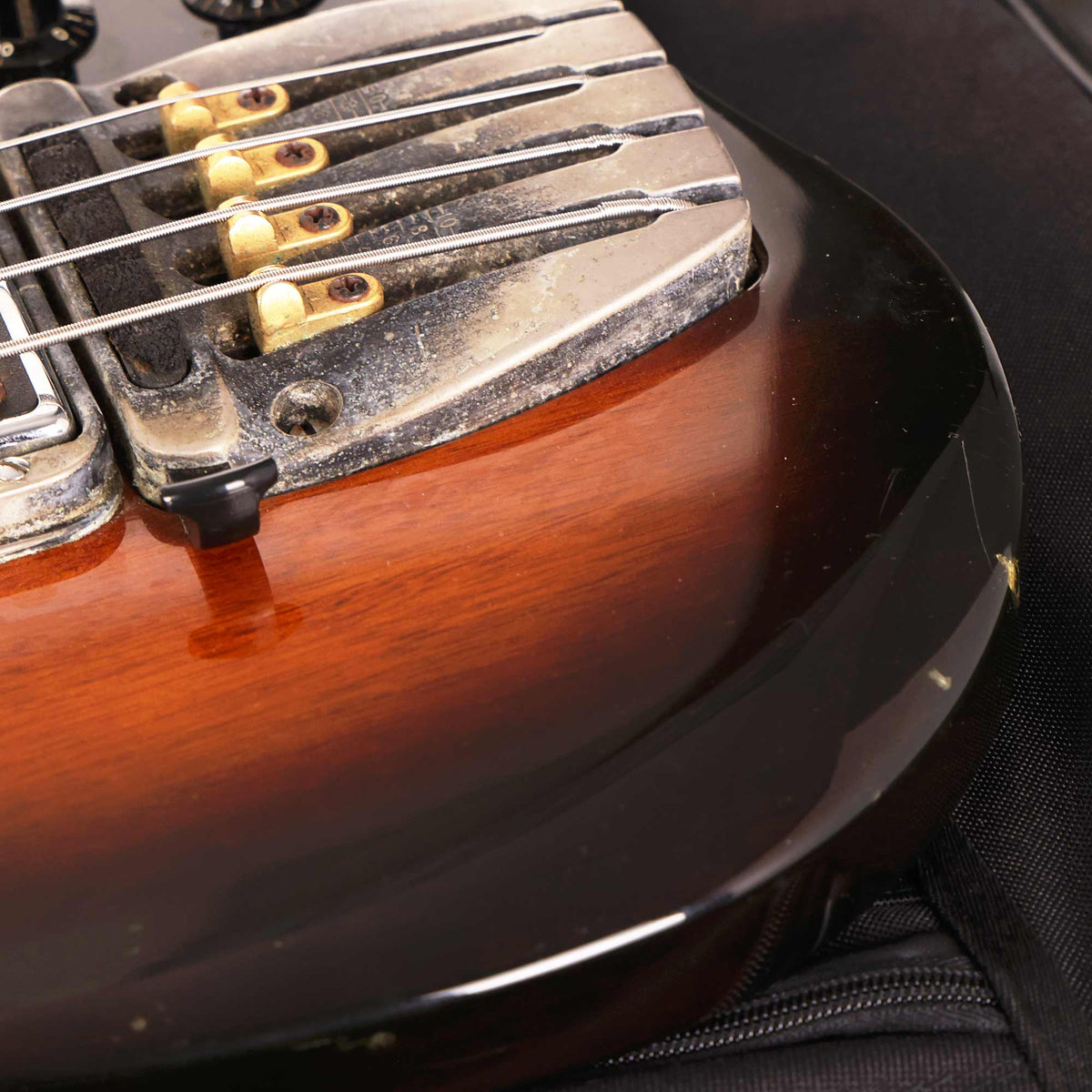 1970s Ovation Magnum I Bass Sunburst — 11