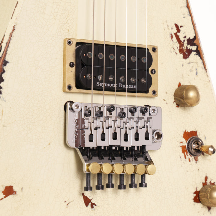 Jackson Custom Shop Rhoads Nitro Aged Vanilla Shake over 2-Tone Sunburst Tour Relic