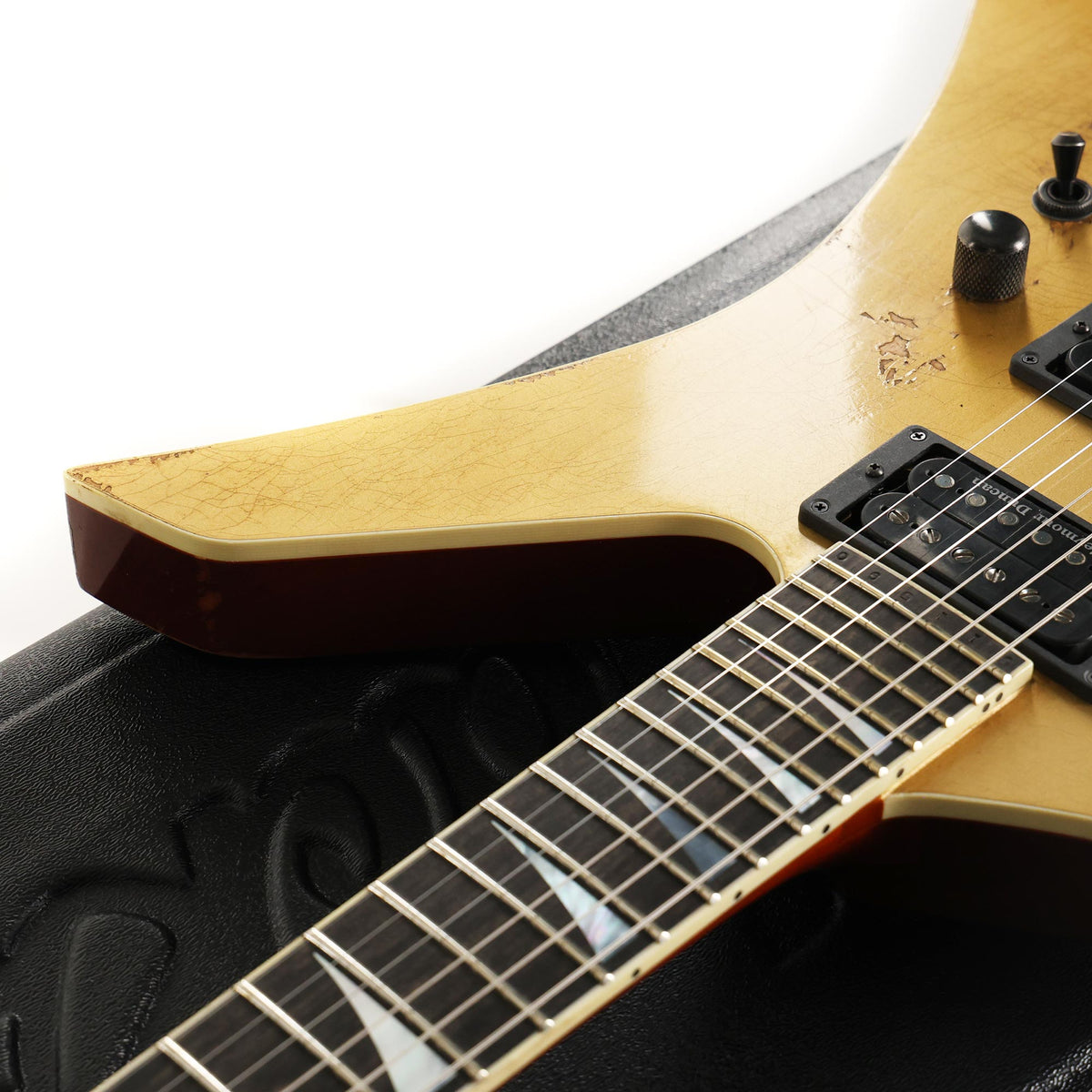 Jackson Custom Shop Limited Edition Kelly Goldtop Nitro Tour Relic — 13
