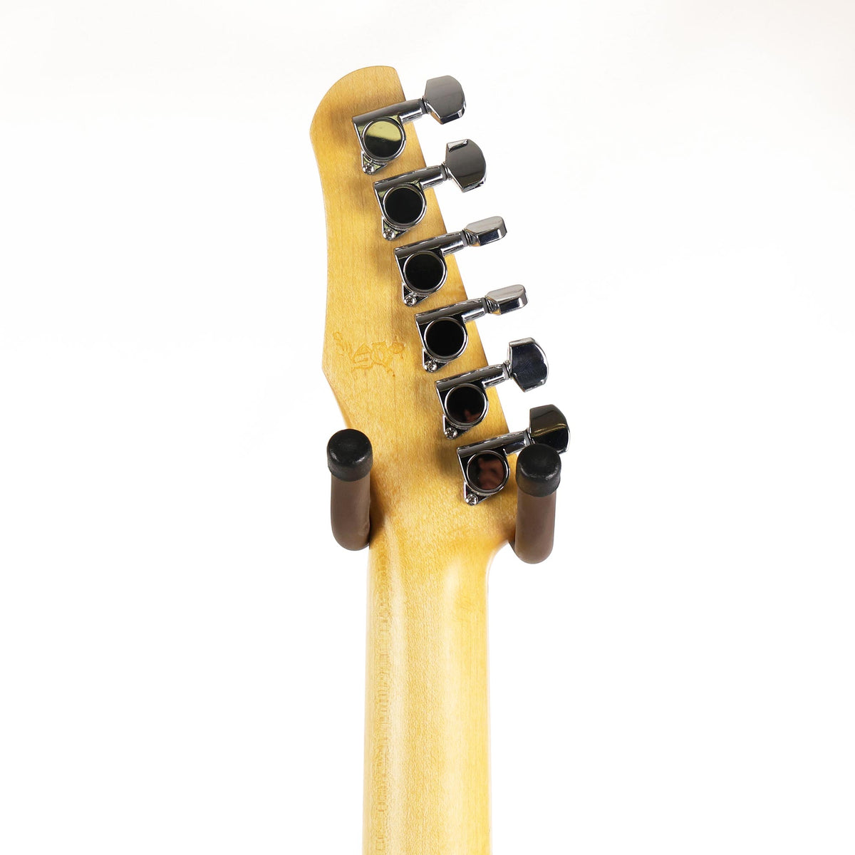 El Cabron Guitars 'Lettre De Marque' Black and Red — 12