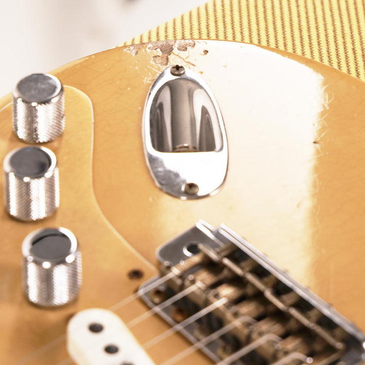 Fender Custom Shop Limited Edition 50s Stratocaster Relic Super Aged Desert Sand