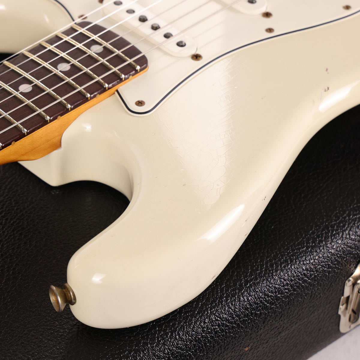 Fender Custom Shop 1969 Stratocaster Journeyman Relic Aged Olympic White — 8