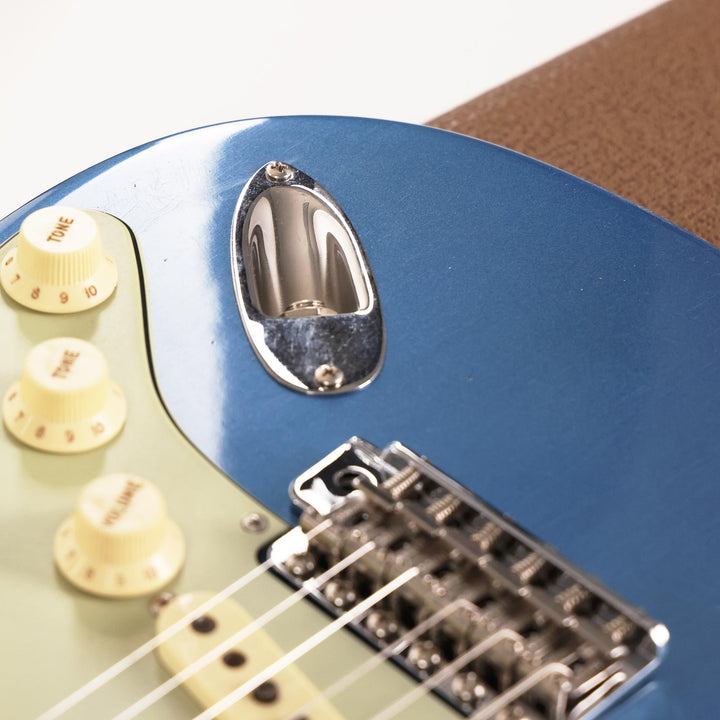 Fender Custom Shop 1963 Stratocaster Journeyman Relic Aged Lake Placid Blue
