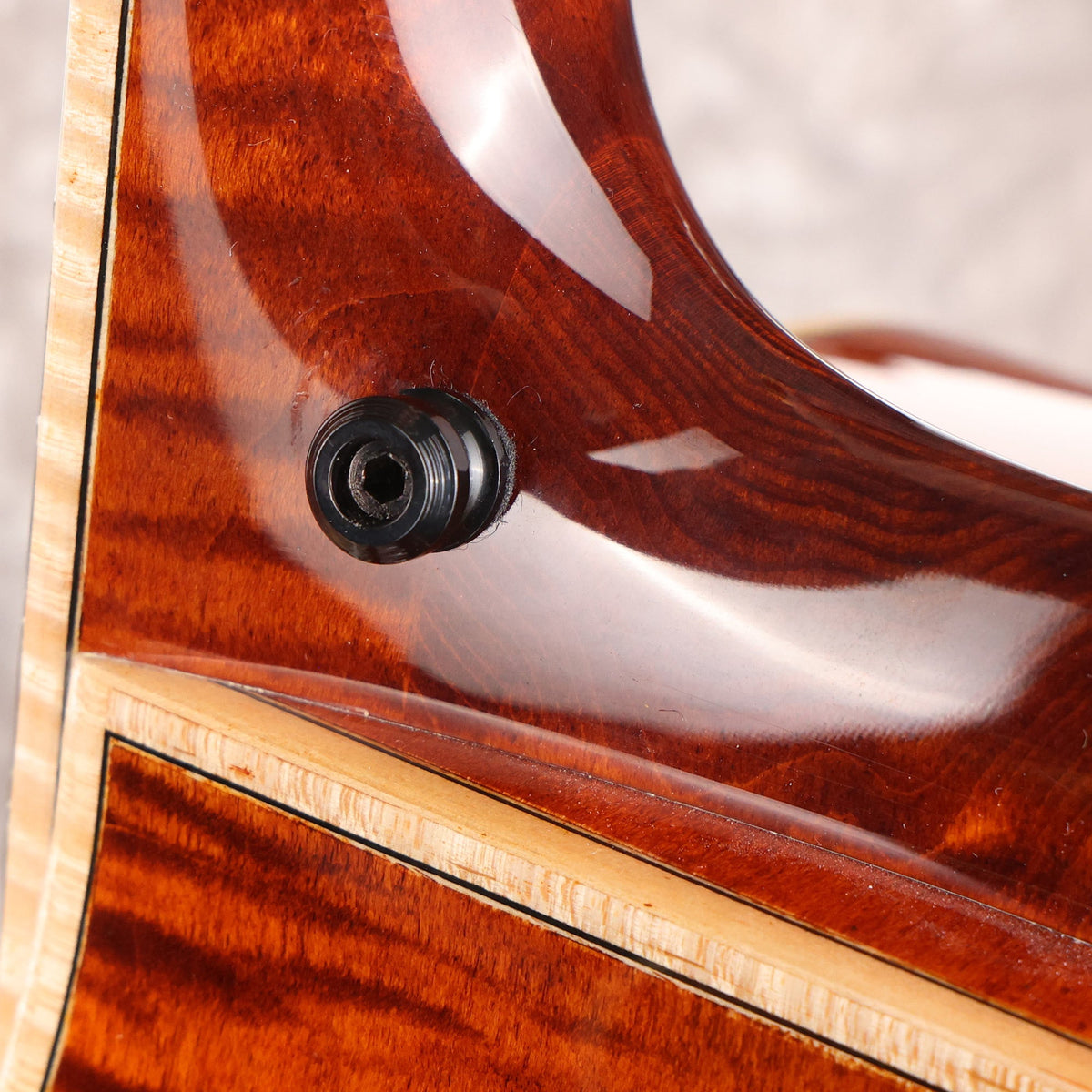 Eastman AC622CE Grand Auditorium Acoustic-Electric Natural Used — 9