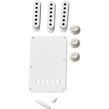 Fender Vintage-Style Stratocaster Accessory Kit White