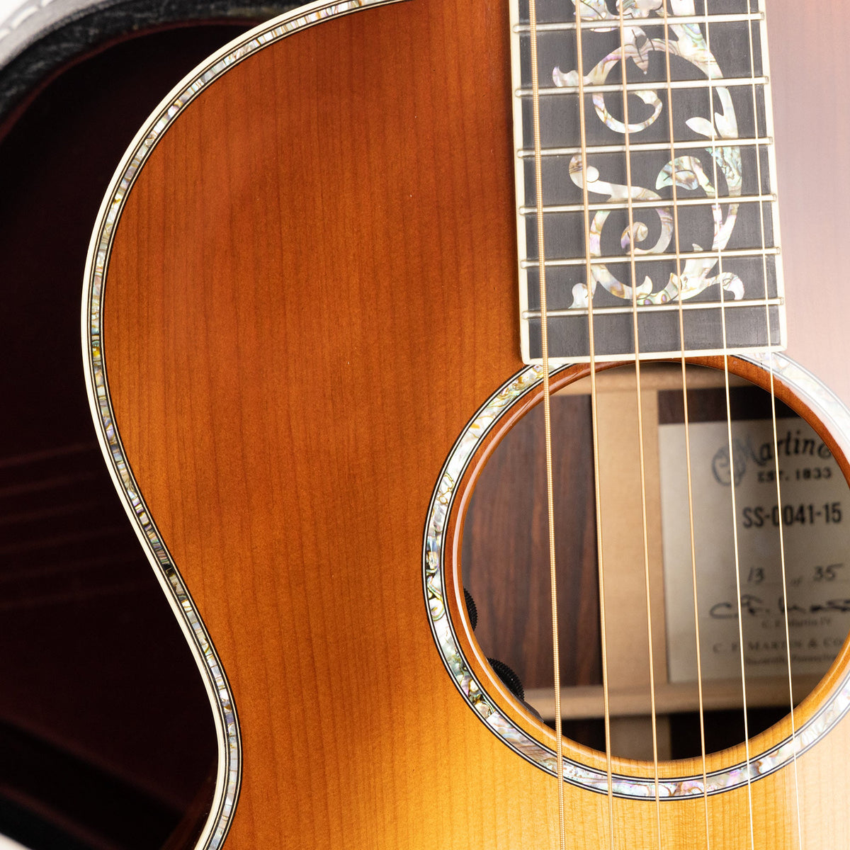 Martin Custom Shop CS-0041-15 Acoustic Cinnamon Teardrop Burst 2015 — 6