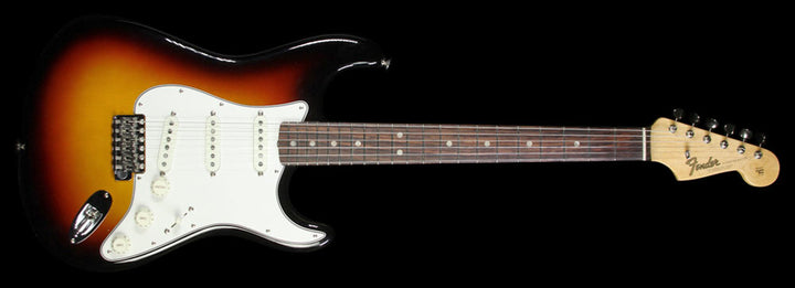 Used Fender American Vintage '65 Stratocaster Electric Guitar Three-Tone Sunburst