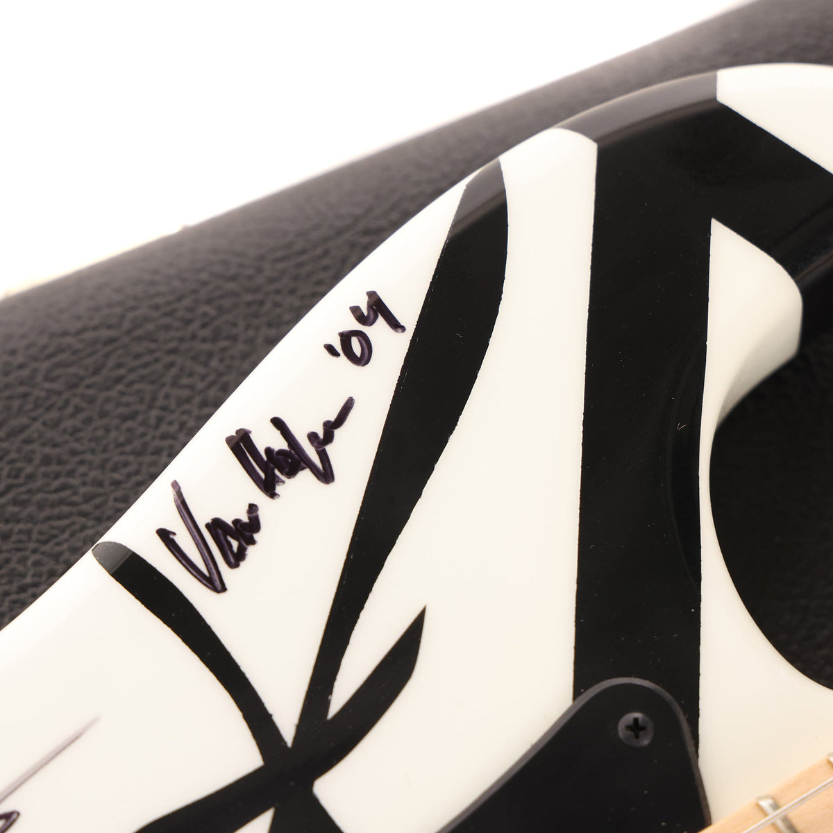 Charvel EVH Art Series Atlanta Black and White Stripes 2004 — 7