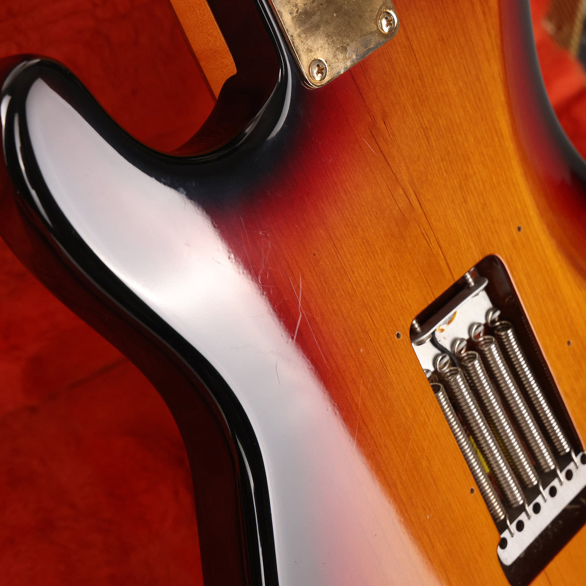 1997 Fender Stevie Ray Vaughan Stratocaster 3-Color Sunburst — 8