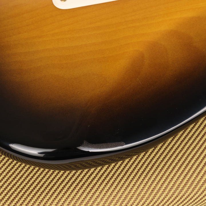 Fender 50th Anniversary American Deluxe Stratocaster 2-Color Sunburst 2004