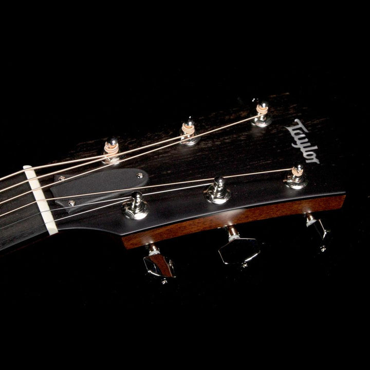 Taylor 320e Mahogany Top Dreadnought Shaded Edgeburst