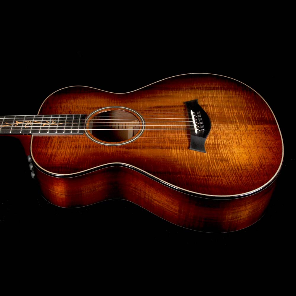 Taylor K22e 12-Fret Grand Concert Acoustic Shaded Edgeburst — 5