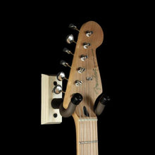 String Swing Guitar Wall Hanger