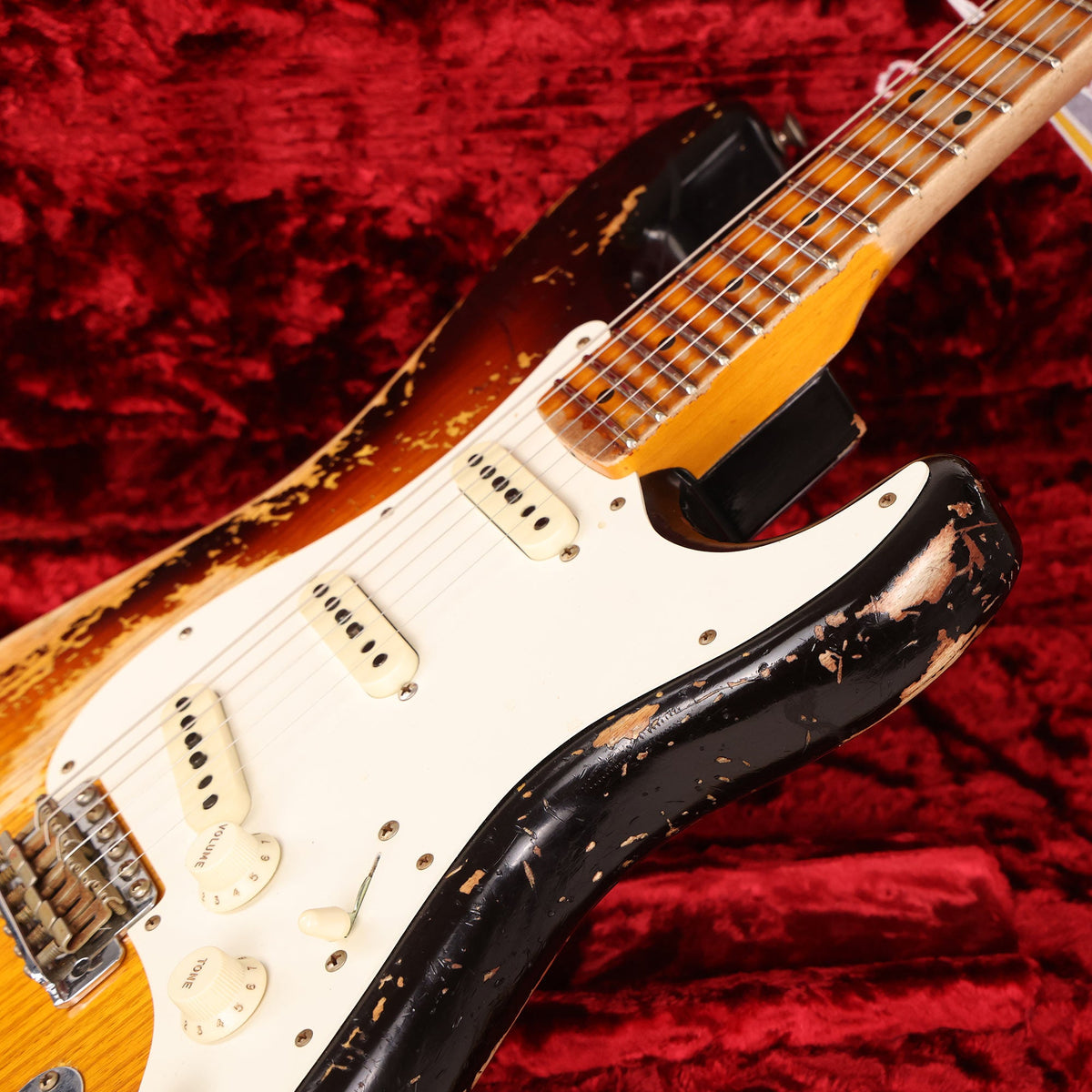 Fender Custom Shop LTD Red Hot Stratocaster Super Heavy Relic Faded Chocolate 3-Tone Sunburst 2022 — 9