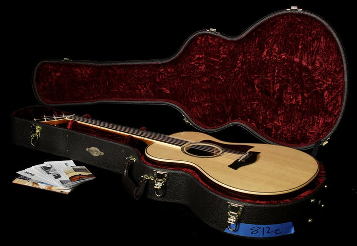 Taylor 812e Grand Concert Acoustic Guitar Natural