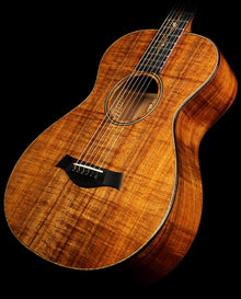 Taylor K22e AA Koa Top 12 Fret Grand Concert Acoustic Guitar Natural