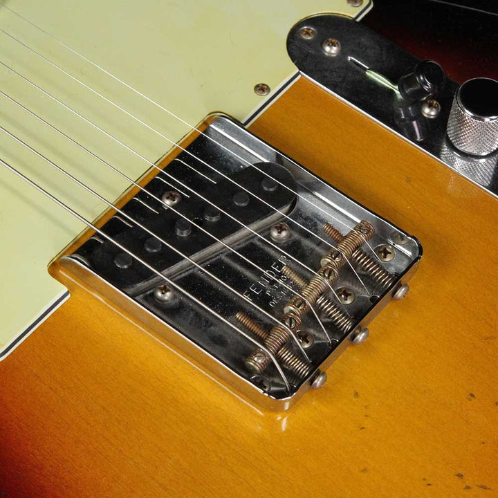 Fender Custom Shop Time Machine 1963 Telecaster Relic Electric Guitar Three-Tone Sunburst