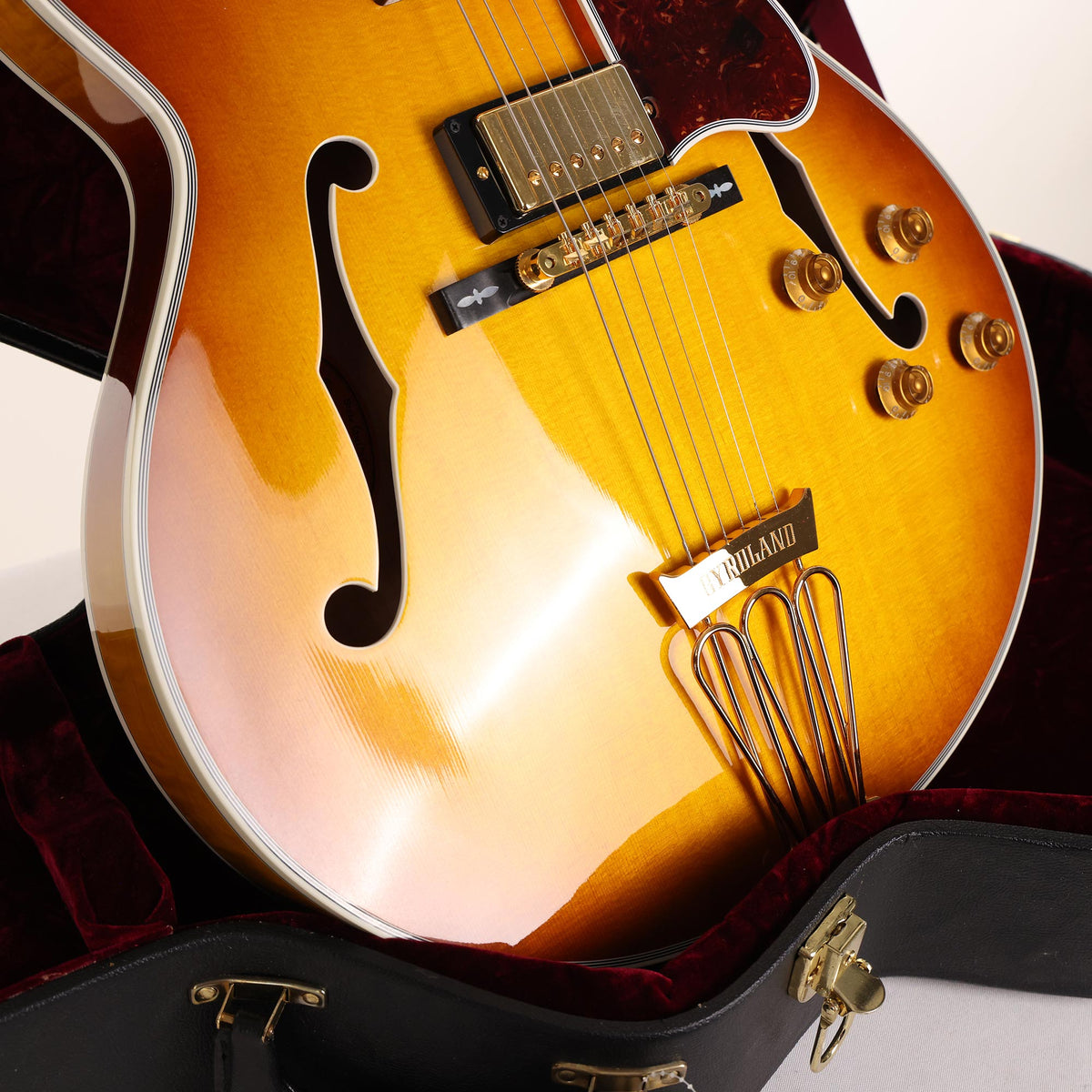 Gibson Custom Shop Crimson Division Byrdland Sunburst 2012 — 10
