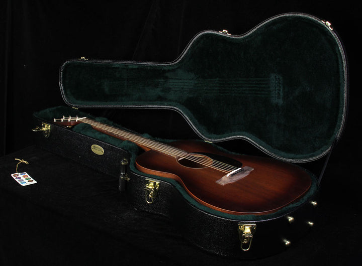 Used Martin 000-15 Mahogany Acoustic Guitar Edge Burst