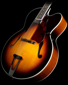 Used Gibson Custom Shop Solid Formed 17 Inch Venetian Cutaway Archtop Electric Guitar Cremona Brown