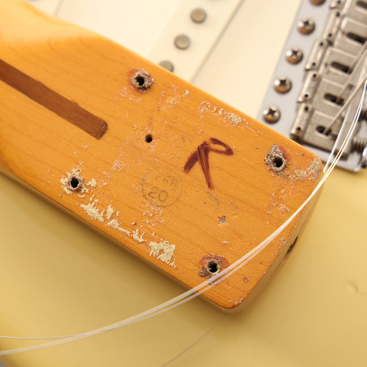 1982 Fender Fullerton American Vintage 1957 Stratocaster Vintage White — 8