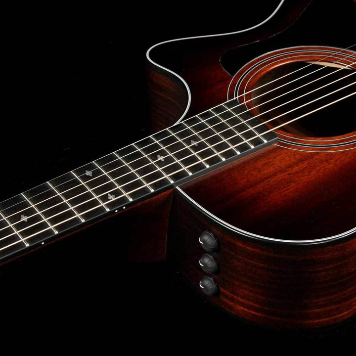 Taylor 322ce Mahogany Top Grand Concert Shaded Edgeburst