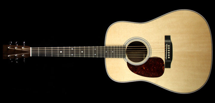 Martin HD-28 Dreadnought Left-Handed Acoustic Guitar Natural