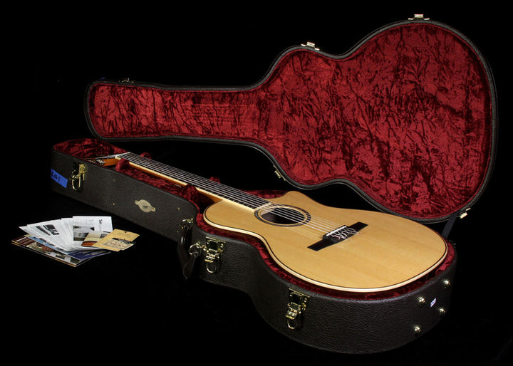 Used 2015 Taylor 814ce-N Grand Auditorium Nylon-String Acoustic Guitar Natural