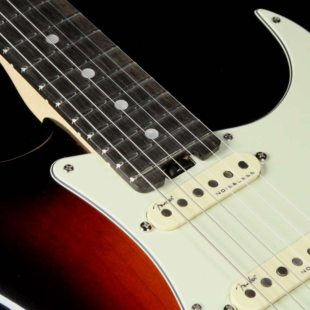 Fender American Elite Stratocaster 3-Color Sunburst — 6