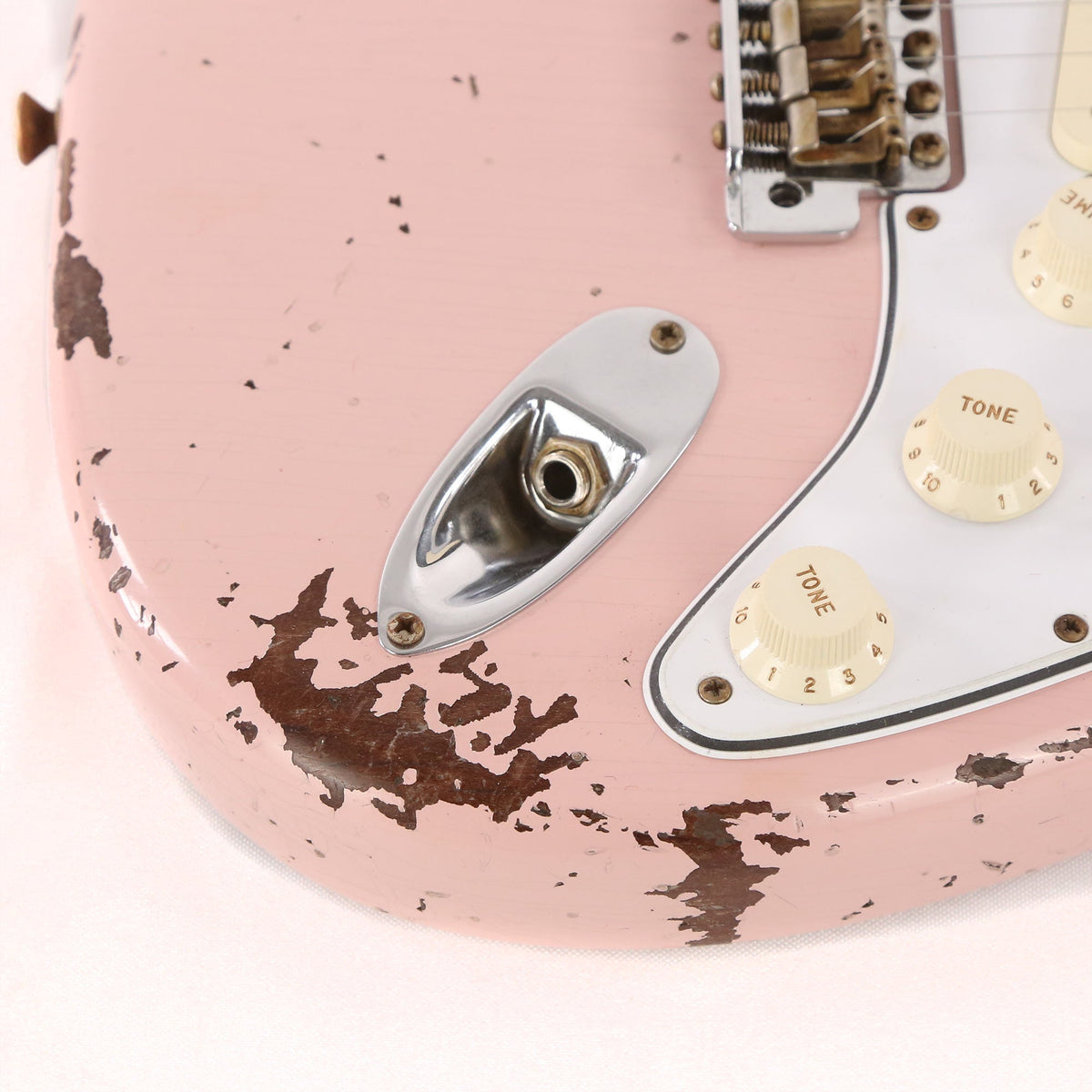 Fender Custom Shop 1960s Stratocaster Roasted Alder Shell Pink Heavy Relic — 7