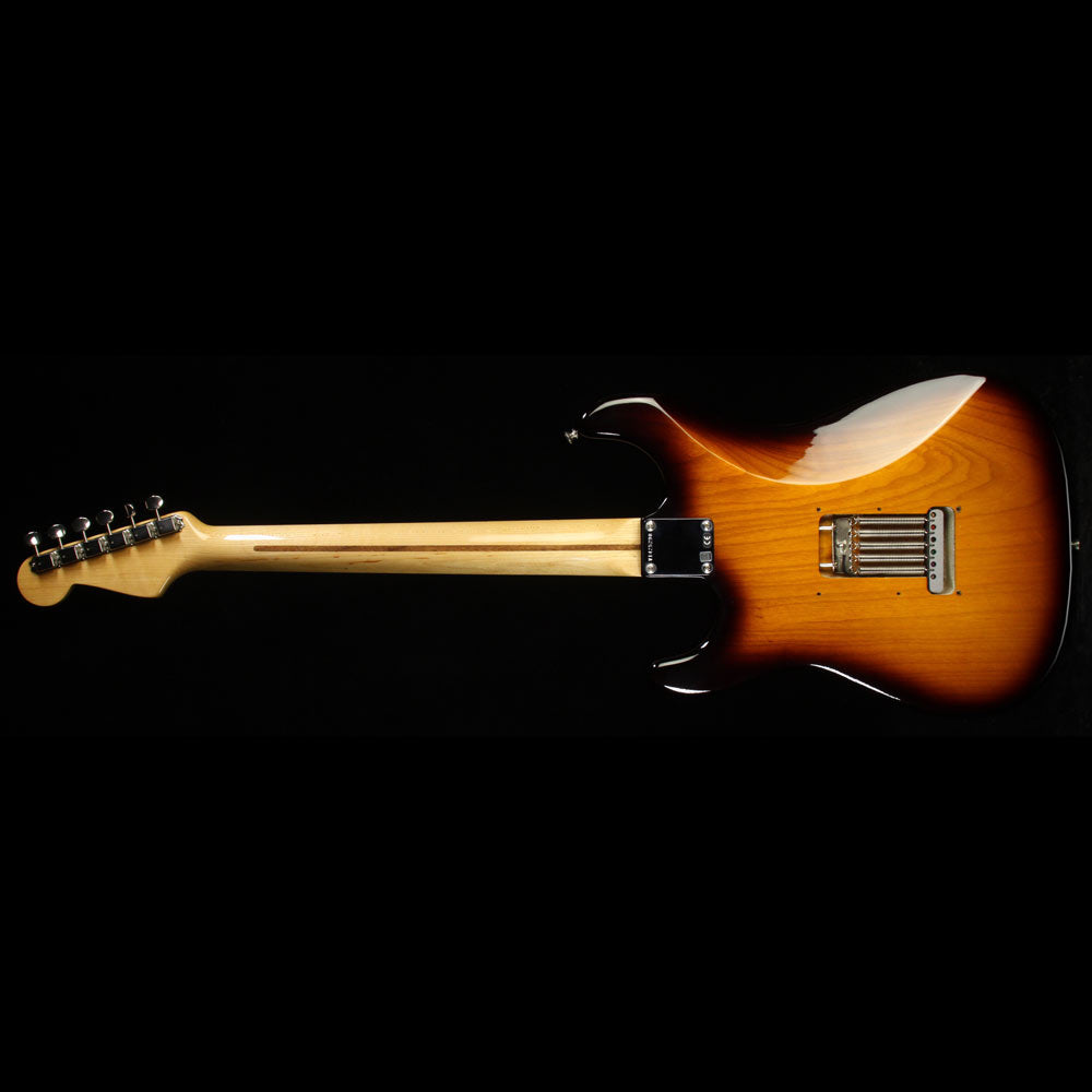 Used 2014 Fender American Vintage 1954 Stratocaster Electric Guitar Two-Tone Sunburst — 3