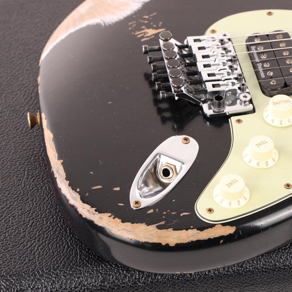 Fender Custom Shop ZF Stratocaster Heavy Relic Black Music Zoo Exclusive — 10