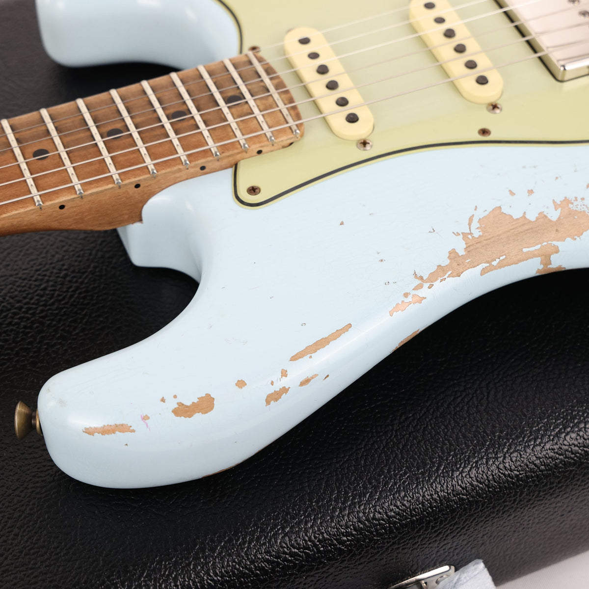Fender Custom Shop ZF Stratocaster Heavy Relic Sonic Blue Music Zoo Exclusive — 7