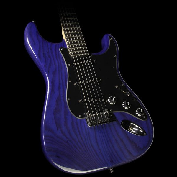 Used 2005 Fender American Deluxe Stratocaster Electric Guitar Cobalt Blue