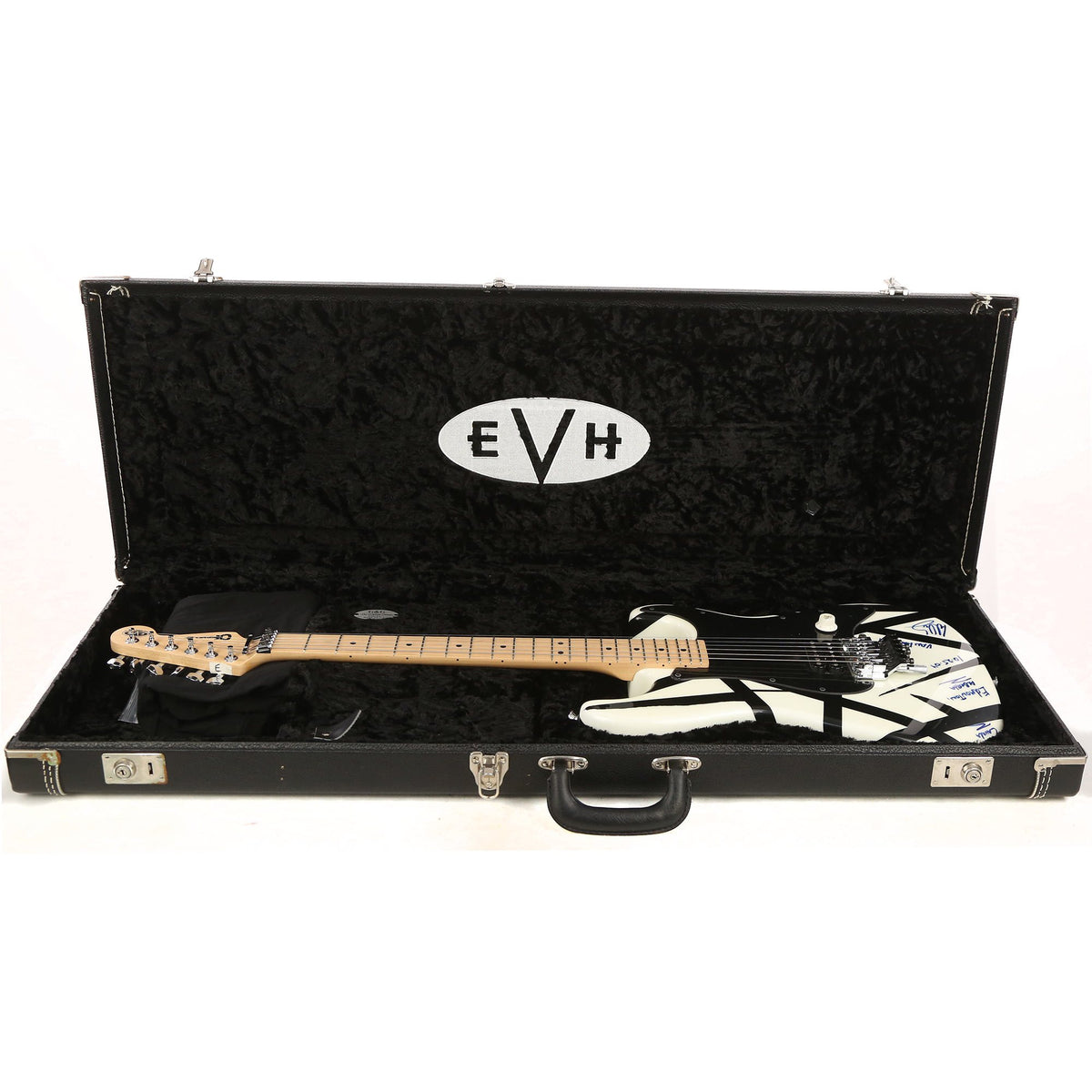 Charvel EVH Art Series Edmonton Black & White 2004 — 10