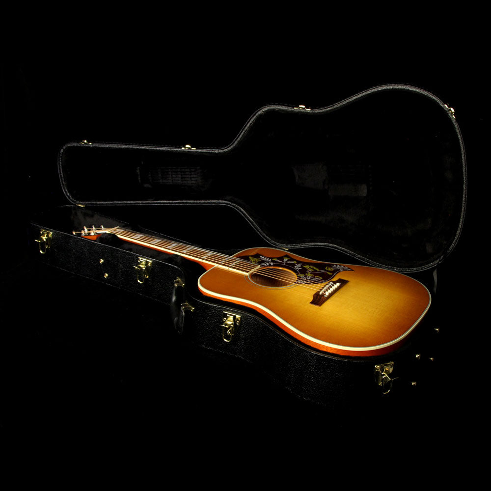 Used 2015 Gibson Montana Hummingbird Acoustic Guitar Heritage Cherry Sunburst — 5