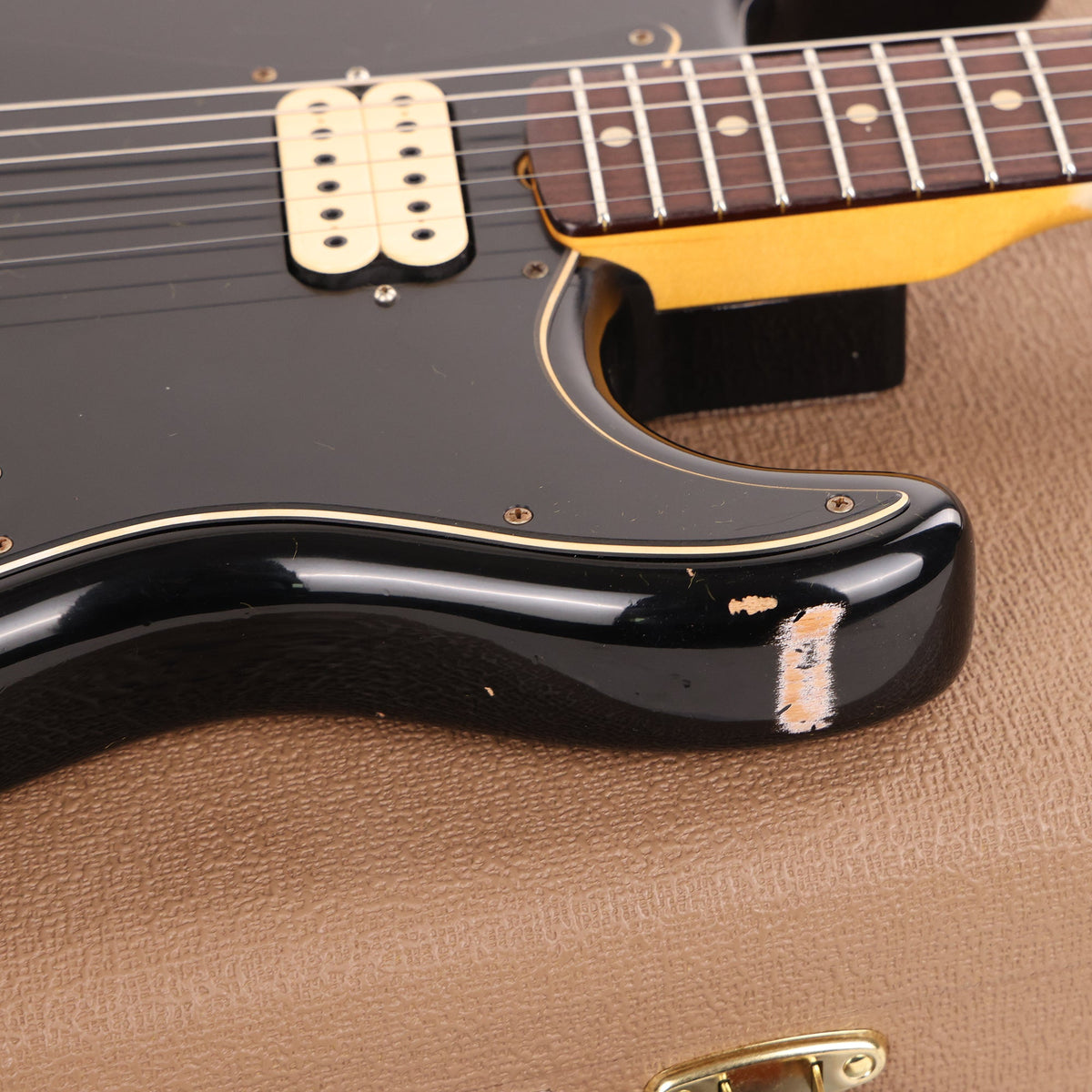 Fender Custom Shop Double Humbucker Stratocaster Relic Black — 10