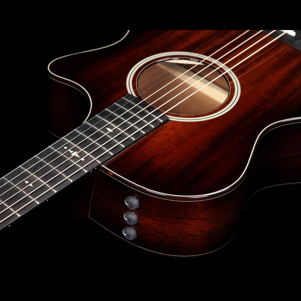 Taylor 522ce 12-Fret Grand Concert Acoustic- Mahogany Shaded Edgeburst — 4
