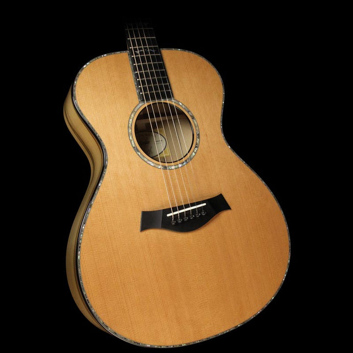 Taylor Custom Shop BTO Grand Concert Sassafras and Western Red Cedar Acoustic Guitar Natural