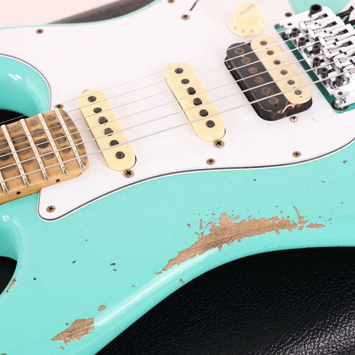 Fender Custom Shop ZF Stratocaster Music Zoo Exclusive Heavy Relic Seafoam Green — 8