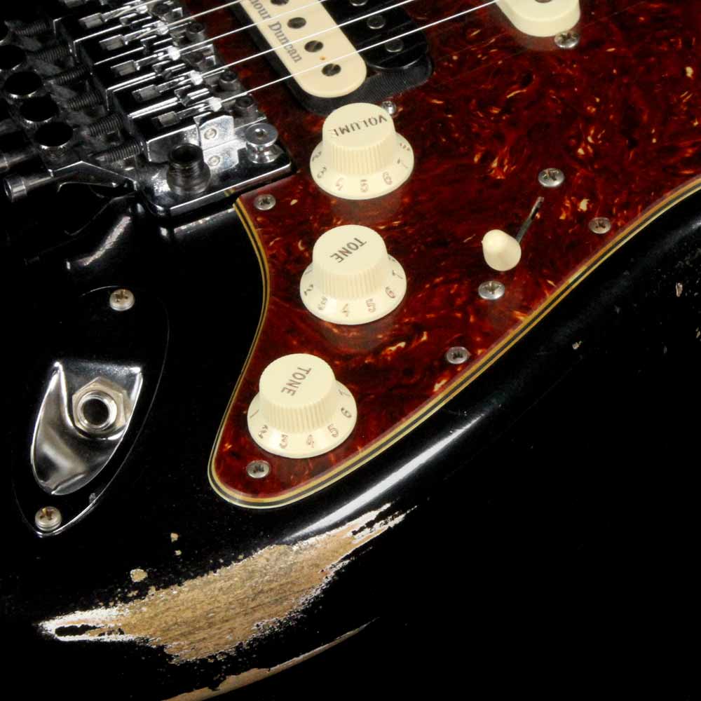 Fender Custom Shop ZF Stratocaster Music Zoo Exclusive Heavy Relic Black — 6