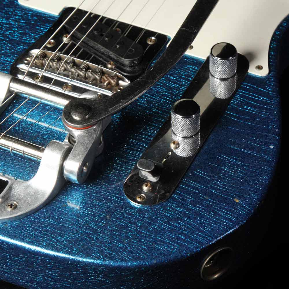Fender Custom Shop Limited Twisted Telecaster Journeyman Relic Aged Blue Sparkle — 6
