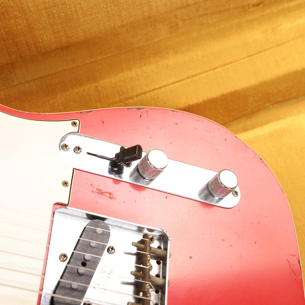 Fender Custom Shop 1962 Telecaster Custom Relic Fiesta Red over 3-Tone Sunburst Masterbuilt Paul Waller — 9