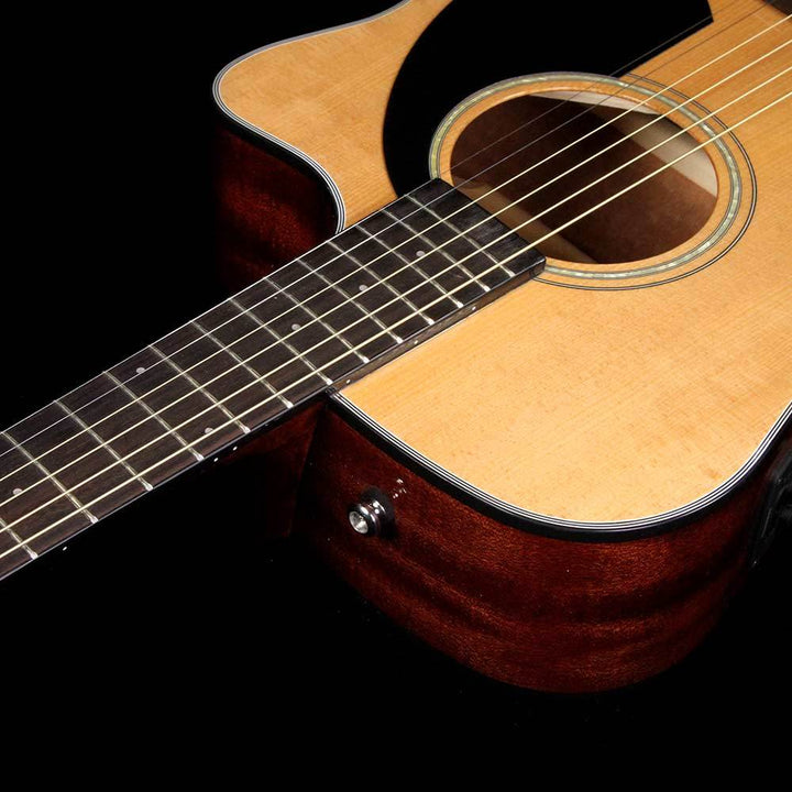 Fender CC-60SCE Concert Acoustic Guitar Natural