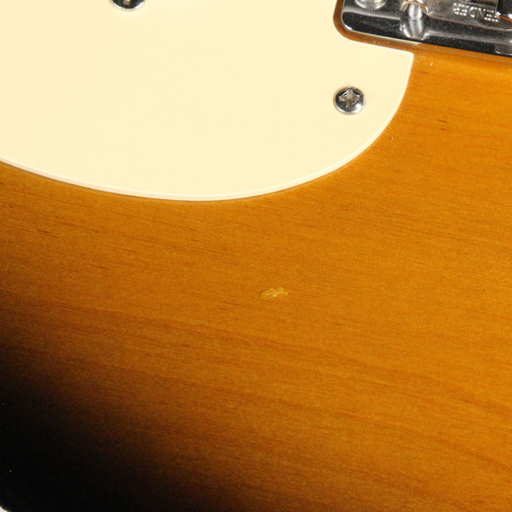 Used 2009 Fender Eric Johnson Stratocaster Electric Guitar 2-Tone Sunburst